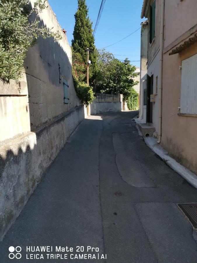Charmante Maison En Provence Fontvieille Exterior foto
